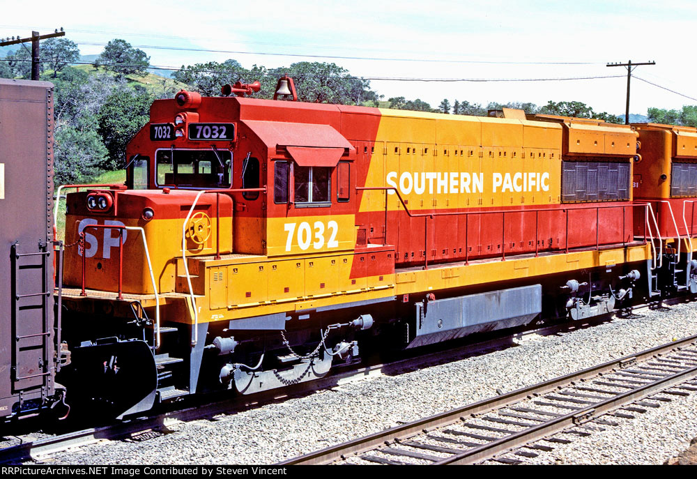 Southern Pacific MK TE70-4S #7032 a U25B rebuilt by MK with a Sulzer prime mover.